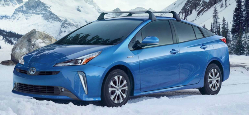 Hóban sem lehet gond: itt az összkerékhajtású Toyota Prius