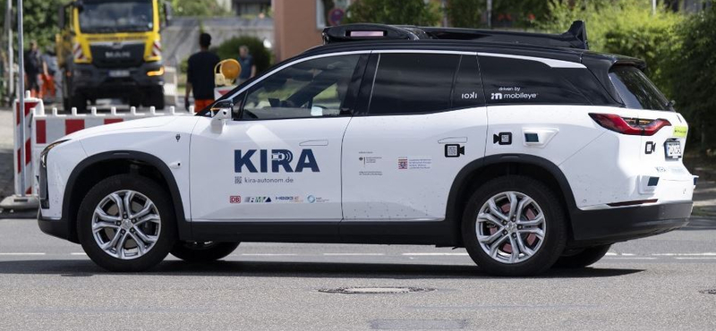 Elindultak az első önvezető taxik Németországban