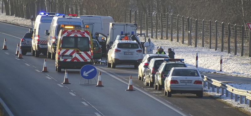 Lövöldözés az M5-ösön: a túlélő azt mondta, nem tudja, miért támadtak rájuk