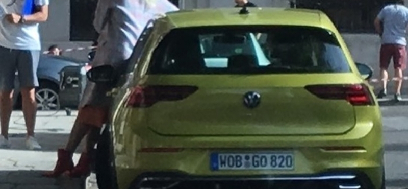 Katalógusfotózás közben bukott le az új Volkswagen Golf