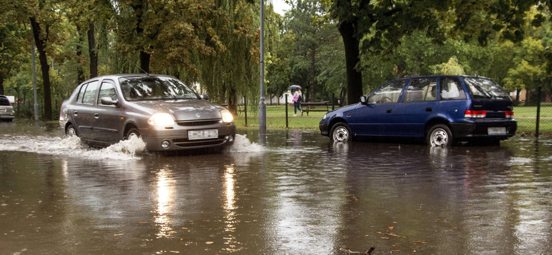 Vihar: 400 helyre riasztották a tűzoltókat