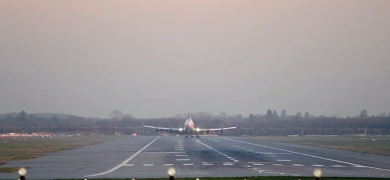 Repülőtéri videón a gatwicki kényszerleszállás