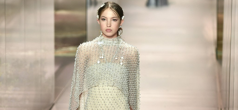 Kate Moss lánya és egy amputált lábú modell is szerepel a Pirelli új kalendáriumában