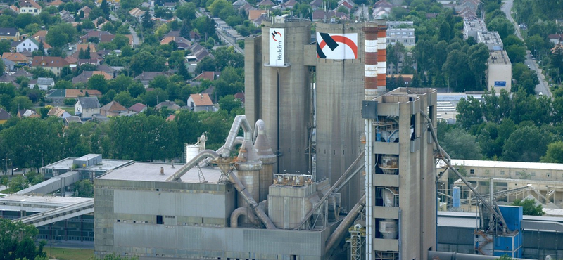 A Holcim kikéri magának, hogy elfoglalták a gyárát