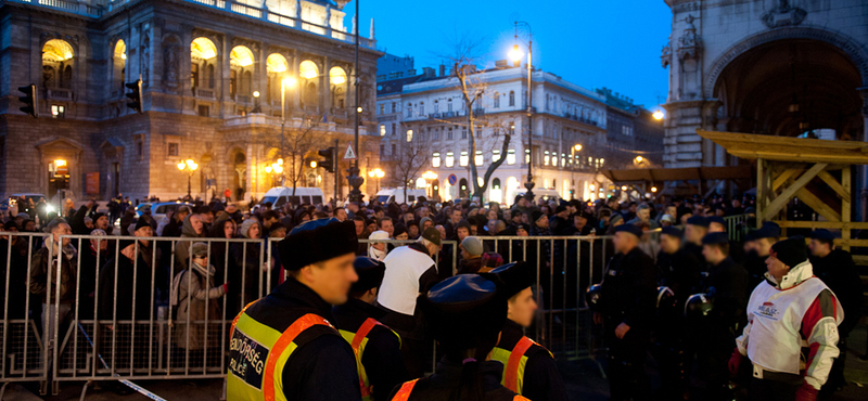 Új Színház: Dörner szerint jó hangulatú volt a társulati ülés