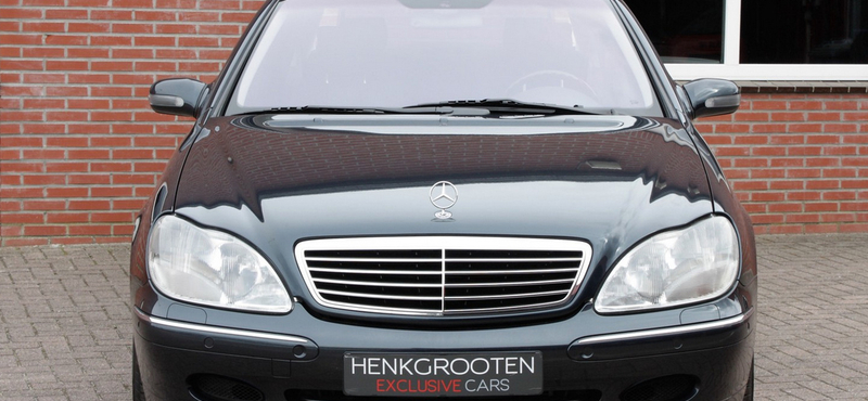 Nem elírás: csak 720 kilométer van ebben a 22 éves eladó Mercedes S500-ban