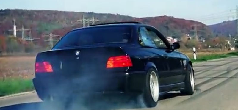 Így trombitál egymás mellett a BMW M3 mind az öt generációja – videó