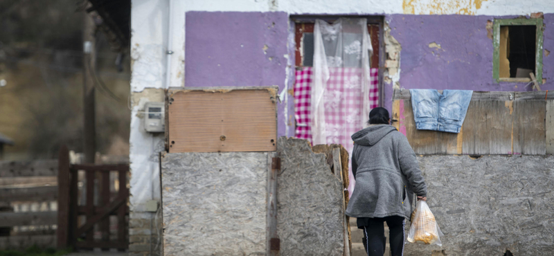 A szegényeket ismét magára hagyta az állam: civilek nélkül egy ajtócsere is megoldhatatlan probléma lehet