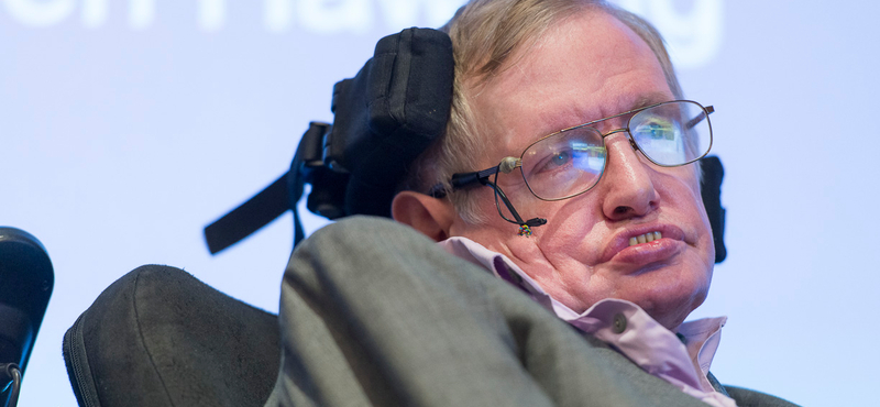 Stephen Hawking elviccelődött David Beckhammel