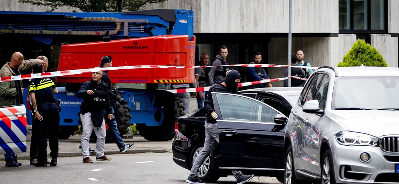 Túszt ejtett egy férfi a holland közszolgálati rádió épületében