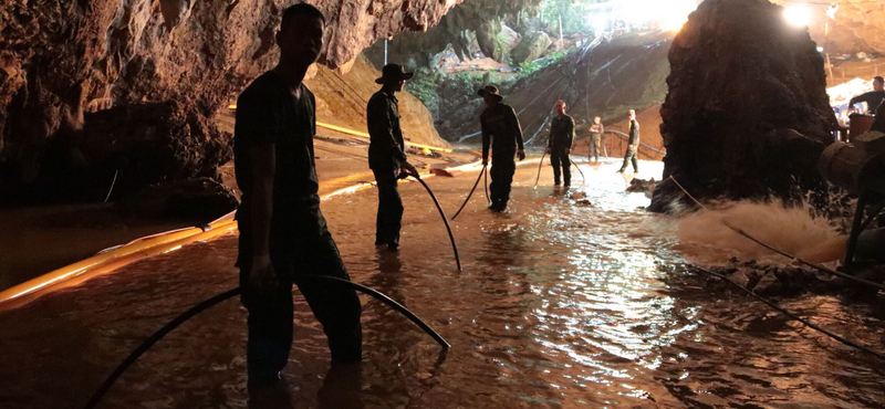 Thai miniszterelnök: Népszerű turistacélpont lesz a barlang, ez biztos