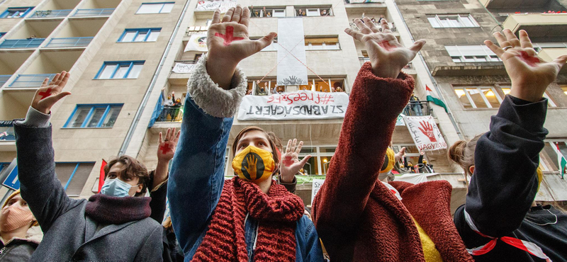 Megváltozott jogviszonyban folytathatja munkáját az SZFE-n Forgács Péter és Koltai M. Gábor