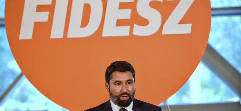 Hidvéghi: a Fidesz fog dönteni a néppárti tagságról
