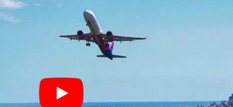 Videón, ahogy elsőre nem tudott leszállni egy Wizz Air-gép Madeirán, ezért meredeken átstartolt