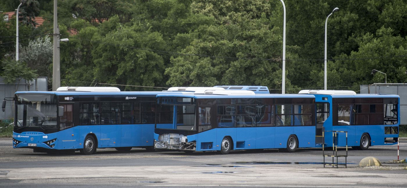 Buszcsere a BKV-nál, 11 milliárd a foci-eb-re