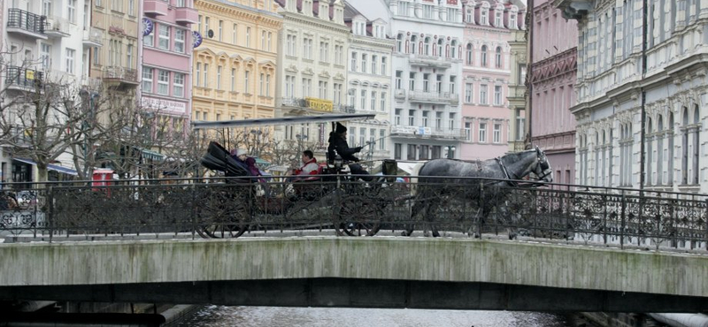 Karlovy Vary készül a nemzetközi filmfesztiválra