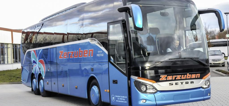 Felkészül az emelkedőre, lejtőre az okosbusz