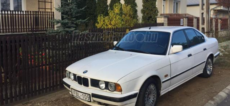 3 levél nyugtató a régi debreceni BMW mellé: Ez eddig az év hirdetése