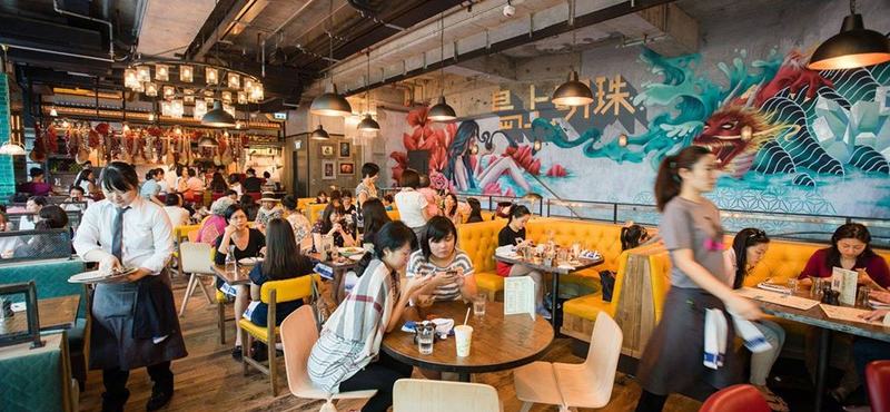 Jamie Oliver bezárja a tajvani és hongkongi éttermeit