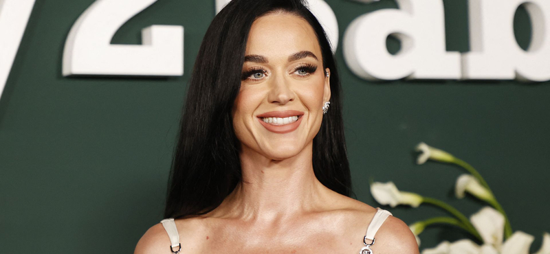 Katy Perry csupa nőkből álló legénységgel utazik az űrbe