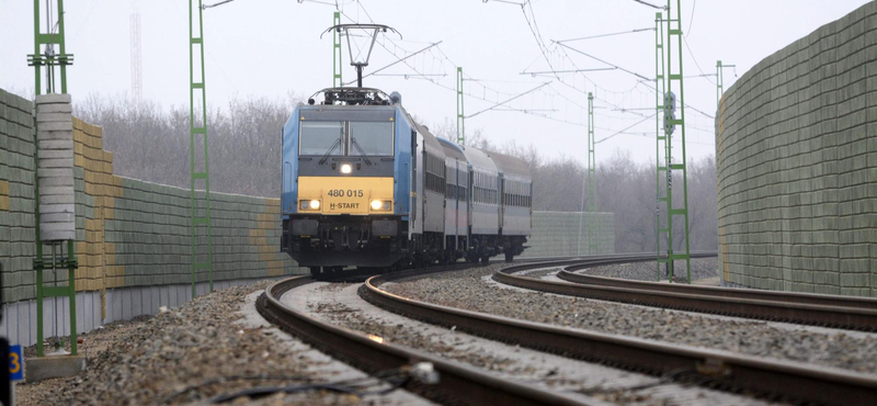 Rengeteg pénzt hajtott be a MÁV a bliccelőktől tavaly