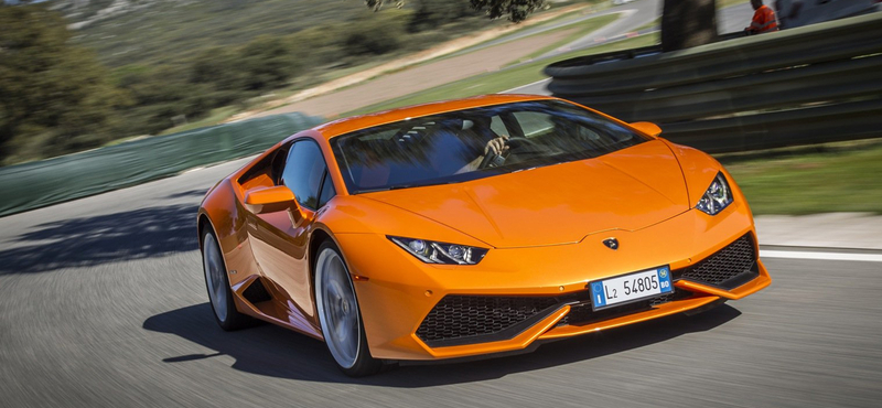 Öthengerrel is beéri a frissített Lamborghini Huracan