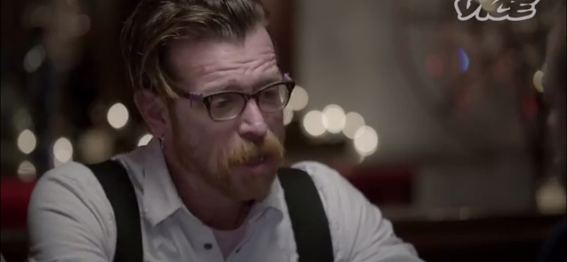 Könnyek között adott interjút az Eagles of Death Metal