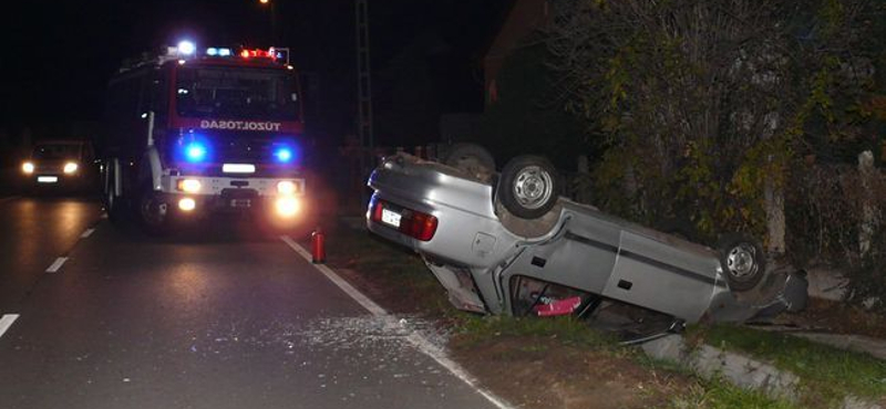 Fotó: levegőbe repült, majd a tetején landolt a Suzuki Székelyben