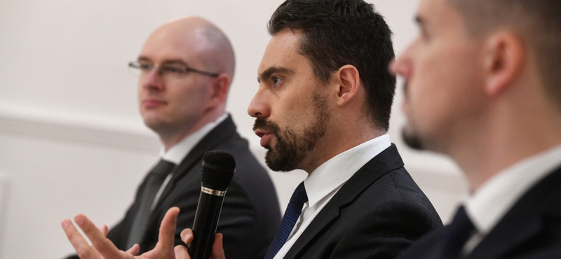 Jobbik: Támadás érte a párt Facebook-oldalát