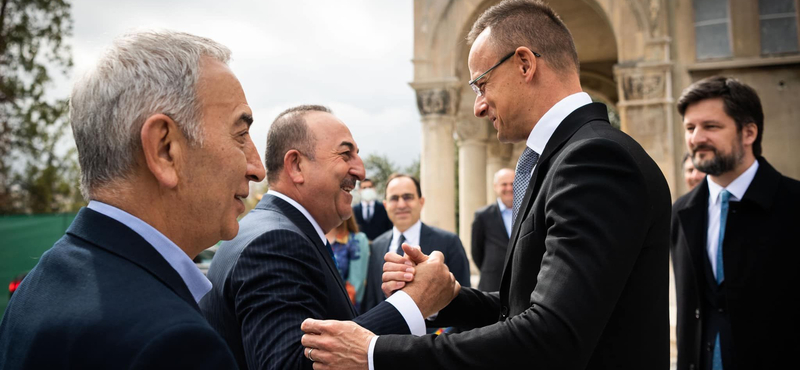 Szabad Európa: Magyarország vétózta meg, hogy az EU közös nyilatkozatban ítélje el egy török emberi jogi aktivista bebörtönzését