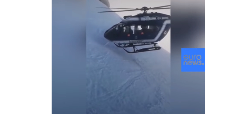 Látványos helikopteres akcióval mentettek meg egy sérült síelőt az Alpokban – videó