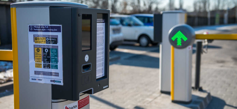 Megugrott a P+R parkolók díjszabása Budapesten