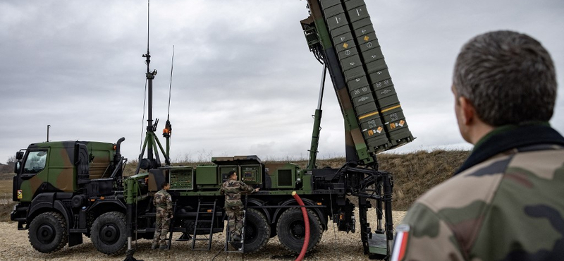 Légvédelmi rakétarendszert ad Ukrajnának Franciaország és Olaszország