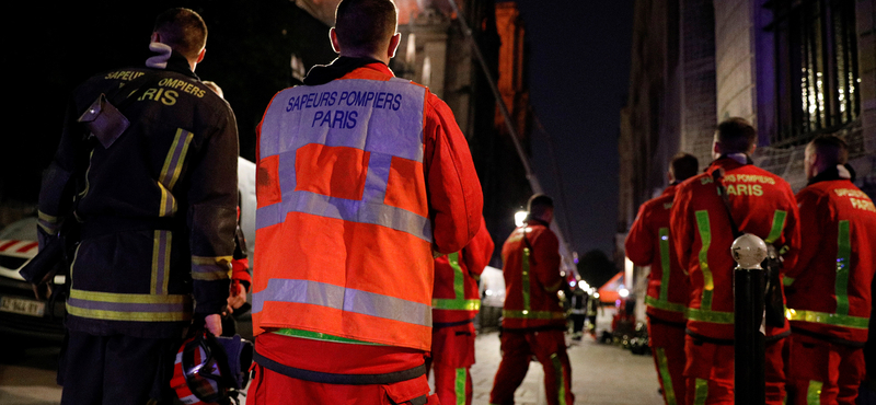 Tizenöt percre volt a teljes pusztulástól a Notre-Dame