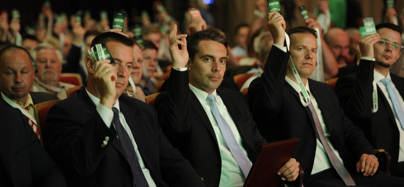 Félszáz fővel megalakult a Jobbik Nyugdíjas Tagozata