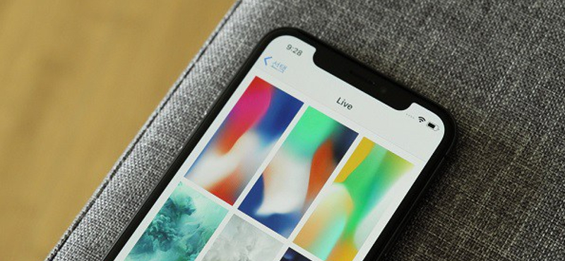 Lehet, hogy érdemes várni rá, triplakamerát kaphat az iPhone X utód