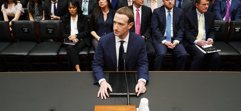 Megizzasztja Mark Zuckerberget az Európai Parlament is