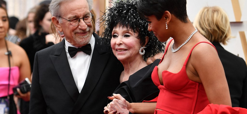 Steven Spielberg megrendezte élete első videóklipjét