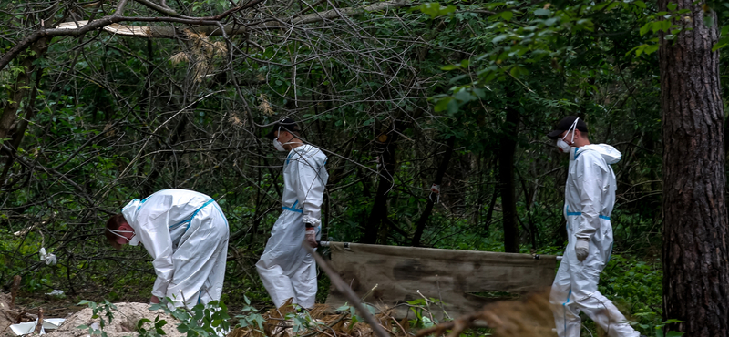 Négy civil holttestére bukkantak egy ukrán faluban, az ügyészség szerint megkínozták és megölték őket