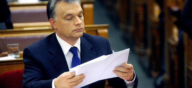 Economist: amit Cameronnak Orbánról tudnia kell