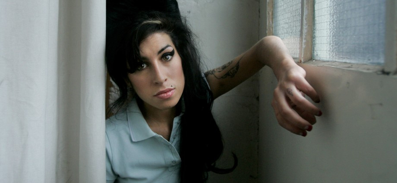 Reakciók Winehouse halálára: "Levegőt sem kapok"