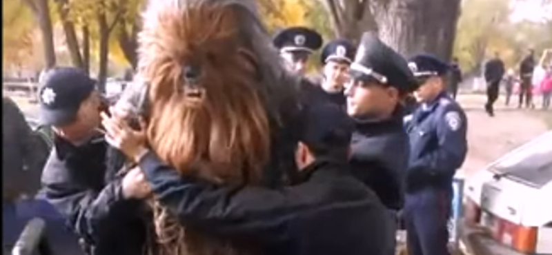 Letartóztatták Chewbaccát Ukrajnában