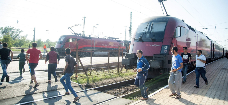 Kisiklott egy vonat a bécsi főpályaudvarnál