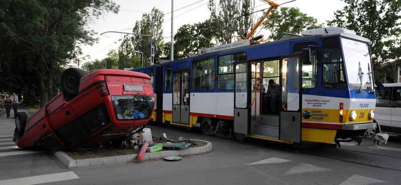 Az elmúlt nap 138 balesetéből kettő volt halálos