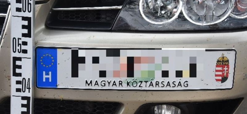 A rendőrök is meglepődhettek, milyen hamis rendszámmal találkoztak