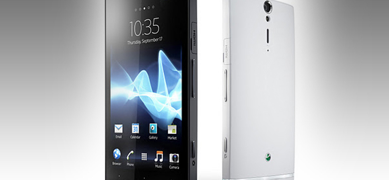 Itt az új Sony okostelefon: Xperia S