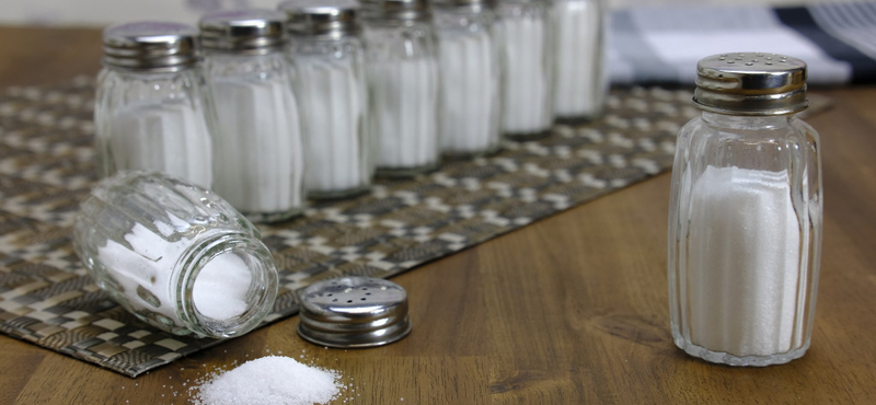 Próbálja ki: elképesztő hatása van, ha naponta csak 2,3 grammal kevesebb sót eszik