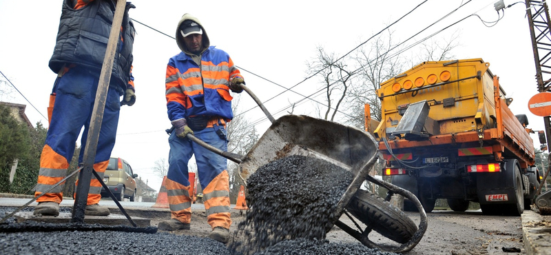 50 milliárd forintot költenek útfelújításra a kistelepüléseken