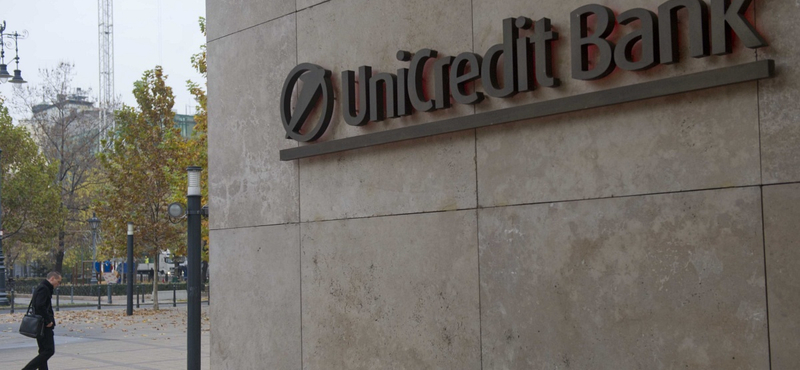 Gigantikus leépítésre készül az UniCredit