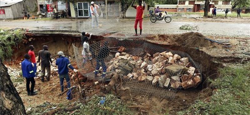 Apokalipszist hagyott hátra a Kenneth ciklon Mozambikban